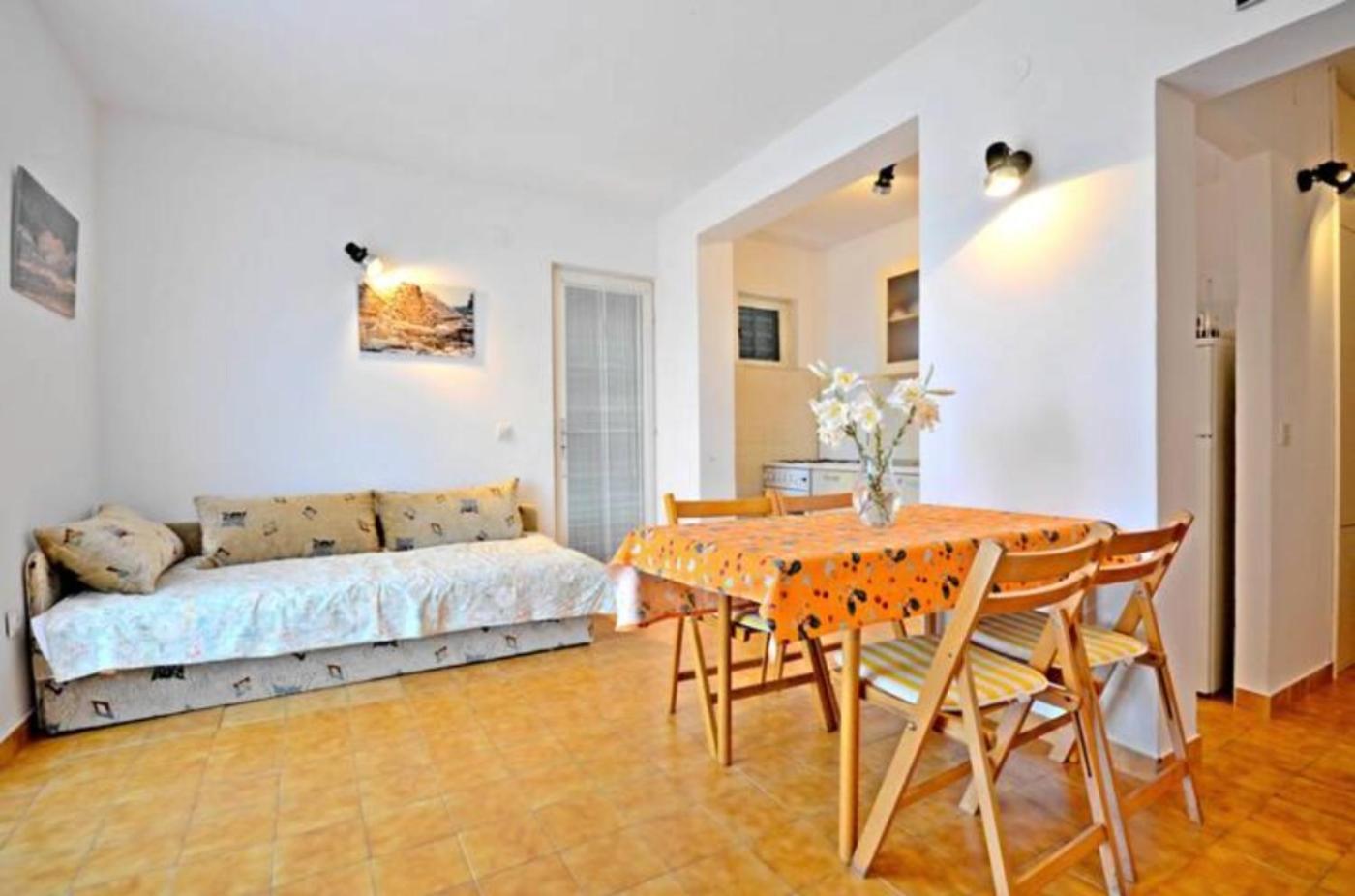 Apartment Bozikovic - Jelsa - Vitarnja エクステリア 写真