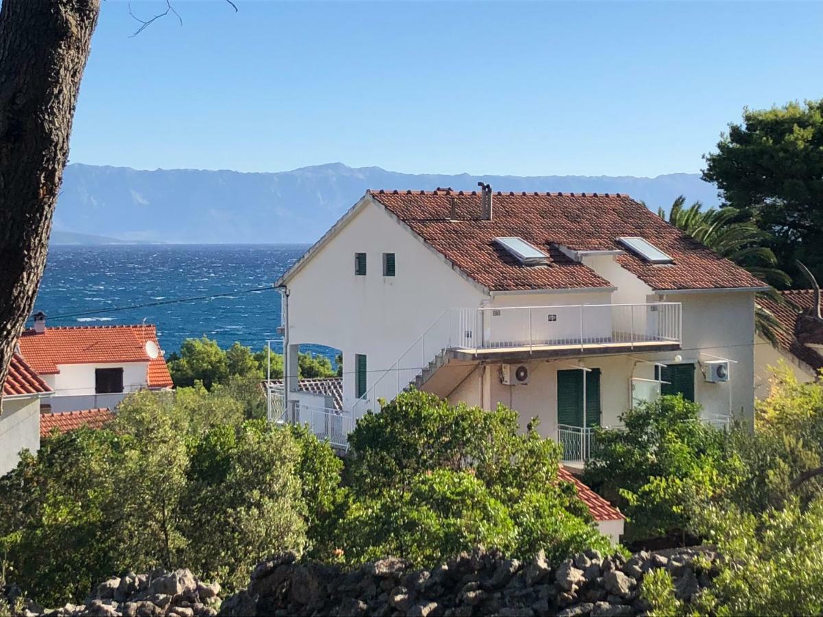 Apartment Bozikovic - Jelsa - Vitarnja エクステリア 写真